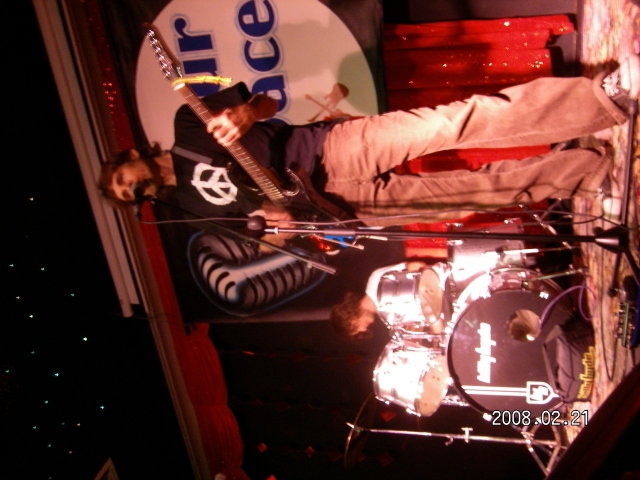 UNI_2982.JPG
Sly Fox Hotel
21st Feb 2008
640 x 480 px